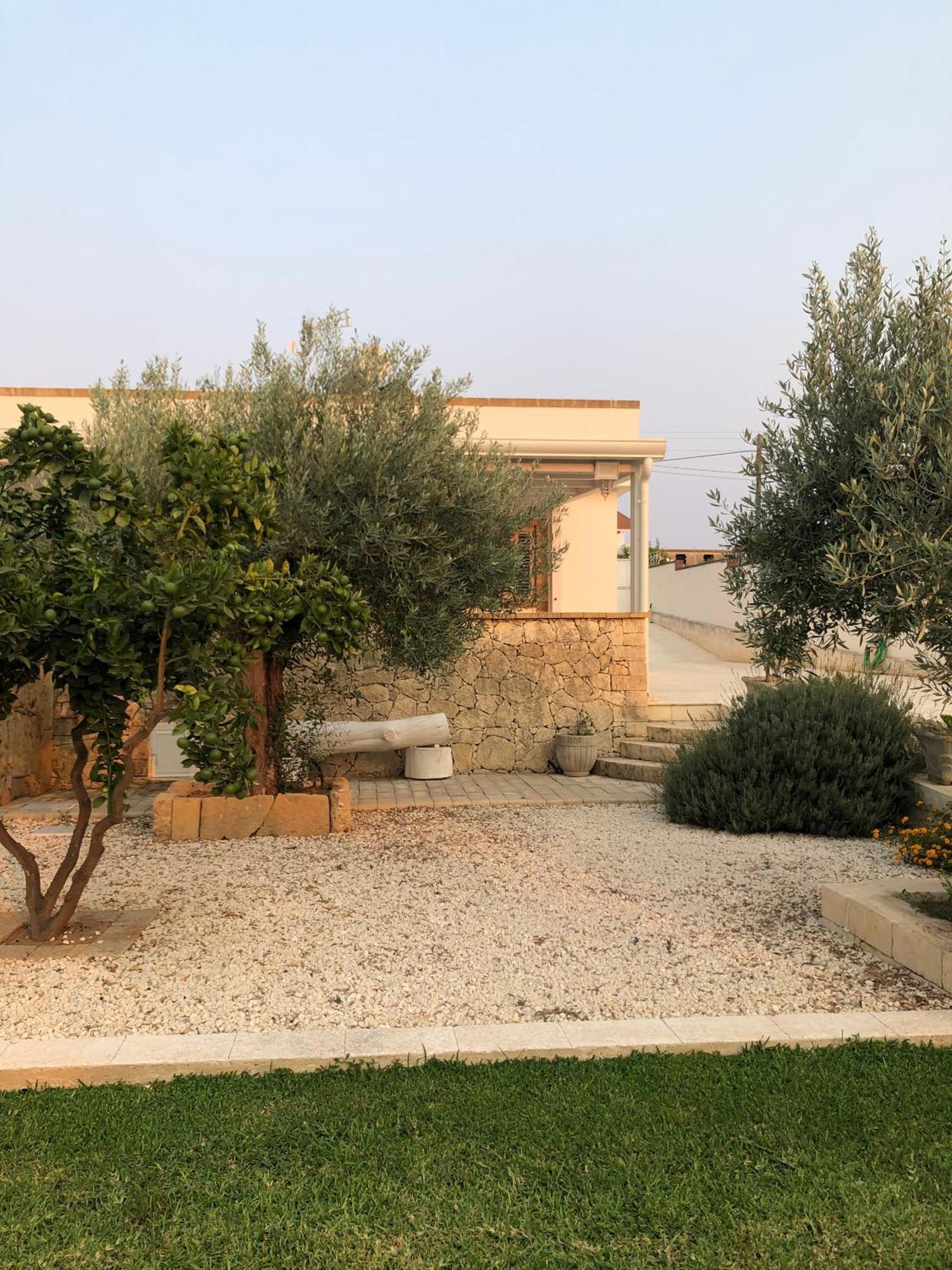 Villa Fior D'Ulivo 阿沃拉 外观 照片